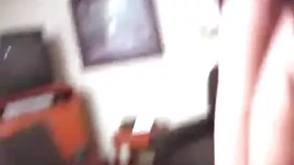 یک صد و شصت و هشت هزار و عکس لب سکسی نهصد و چهل و پنج