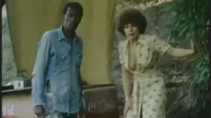 عجیب و غریب بالیوود رقصنده در هند لب خوری سکسی