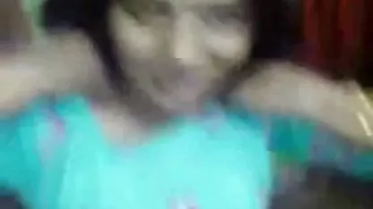 آماتور دانلود فیلم سکسی لب ساحل شخص ساده و معصوم