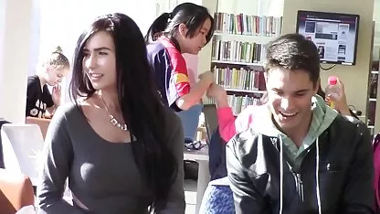 زرق و برق دار ورزش ها با فیلم لب گرفتن سکسی استفاده از بیدمشک او را به کسی را دست انداختن مروارید